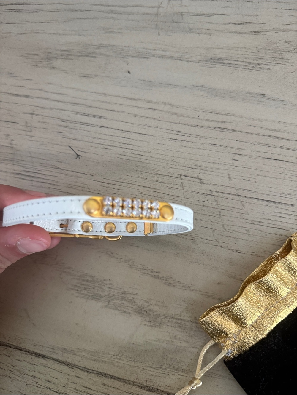 New-White Leather pet collar